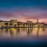 Luxury & - Main Promenade, Sea & View In Diocletian Palace Appartement Split