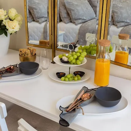 Gostinjska kuća Luxury & - Main Promenade, Sea & View In Diocletian Palace 4*