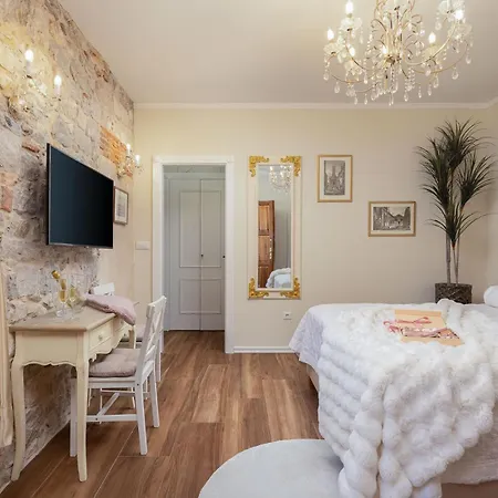 Luxury & - Main Promenade, Sea & View In Diocletian Palace