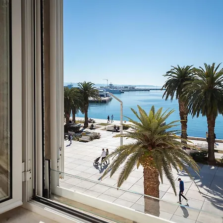 Luxury & - Main Promenade, Sea & View In Diocletian Palace Split