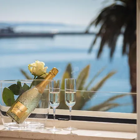 Luxury & - Riva & Sea View In Diocletian Palace Πανσιόν