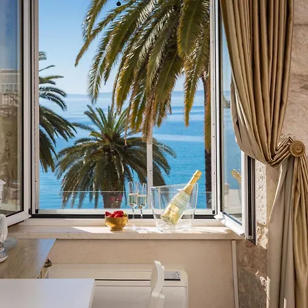 Luxury & - Main Promenade, Sea & View In Diocletian Palace
