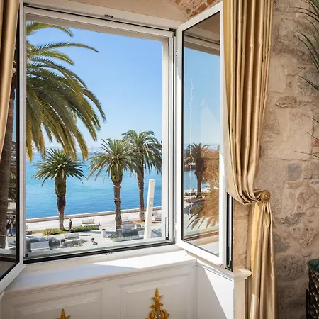 Gostinjska kuća Luxury & - Main Promenade, Sea & View In Diocletian Palace