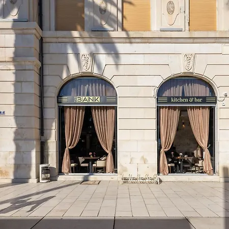 Gostinjska kuća Luxury & - Main Promenade, Sea & View In Diocletian Palace Split