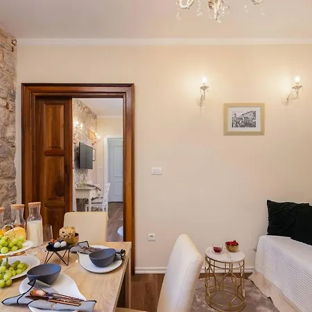 Luxury & - Main Promenade, Sea & View In Diocletian Palace Appartement *
