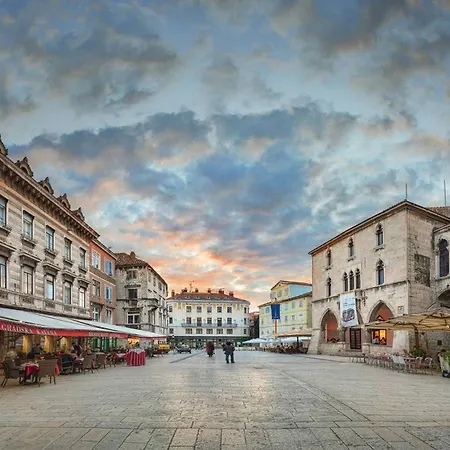 Luxury & - Main Promenade, Sea & View In Diocletian Palace
