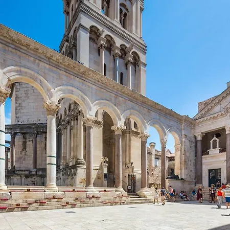 Lägenhet Luxury & - Main Promenade, Sea & View In Diocletian Palace *