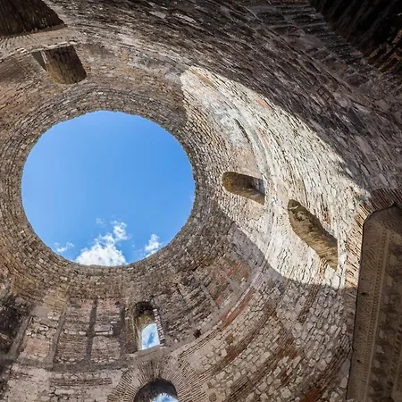 Luxury & - Main Promenade, Sea & View In Diocletian Palace Lägenhet Split