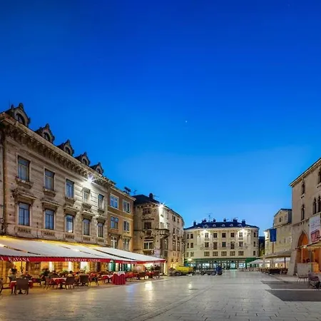 Luxury & - Main Promenade, Sea & View In Diocletian Palace *