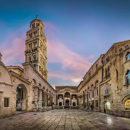Luxury & - Main Promenade, Sea & View In Diocletian Palace Lägenhet Split
