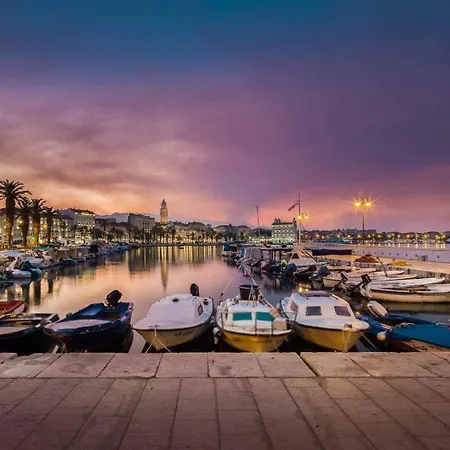 Luxury & - Main Promenade, Sea & View In Diocletian Palace Lägenhet Split