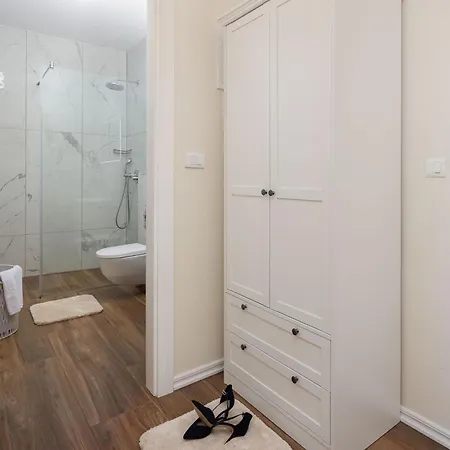 Luxury & - Main Promenade, Sea & View In Diocletian Palace * Split