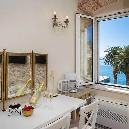 Lägenhet Luxury & - Main Promenade, Sea & View In Diocletian Palace