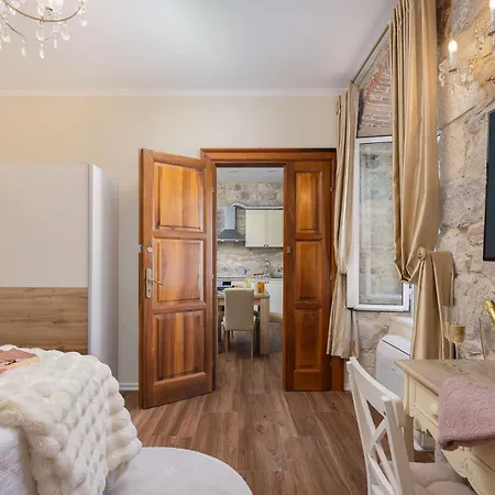Luxury & - Riva & Sea View In Diocletian Palace Guest house Split