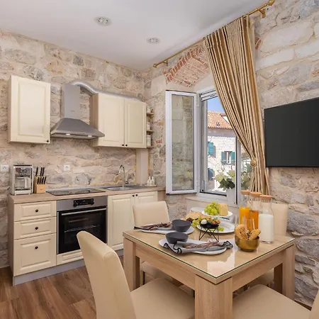 Luxury & - Riva & Sea View In Diocletian Palace *