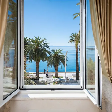 Luxury & - Riva & Sea View In Diocletian Palace
