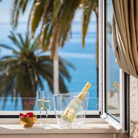 Guest house Luxury & - Riva & Sea View In Diocletian Palace