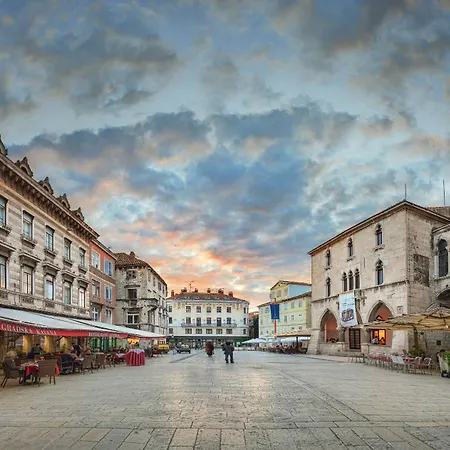 Guest house Luxury & - Riva & Sea View In Diocletian Palace *